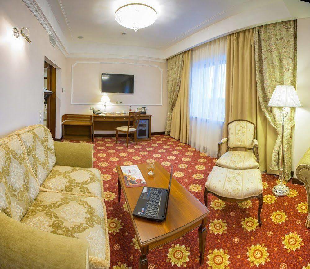 环形高级酒店 雅罗斯拉夫尔 外观 照片